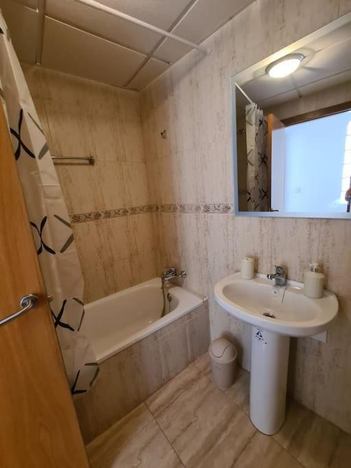 Beautiful Apartment With Patio Torrevieja Buitenkant foto